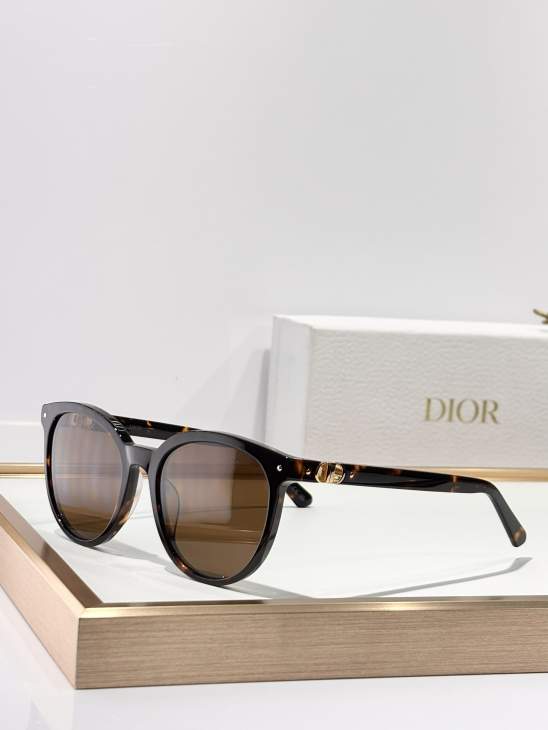 Picture of Dior Sunglasses _SKUfw75975549fw